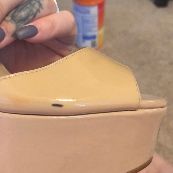 Heels - Picture 3 of 5